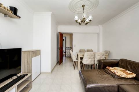 APARTAMENTO T3 VENDA NO CARREGADO PERTO DO OUTLET SHOPPING CAMPERA