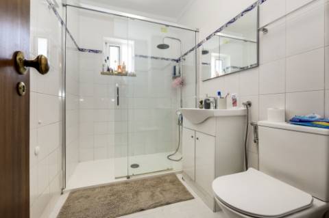 APARTAMENTO T3 VENDA NO CARREGADO PERTO DO OUTLET SHOPPING CAMPERA