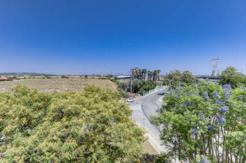 APARTAMENTO T3 VENDA NO CARREGADO PERTO DO OUTLET SHOPPING CAMPERA