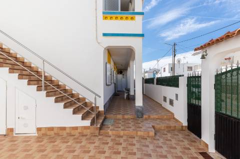 MORADIA - PRÉDIO - COM VARIOS APARTAMENTOS - PISCINA - EM MANTA ROTA - VILA NOVA DE CACELA - VRSA - ALGARVE