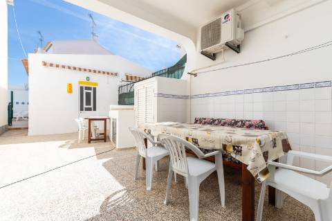 MORADIA - PRÉDIO - COM VARIOS APARTAMENTOS - PISCINA - EM MANTA ROTA - VILA NOVA DE CACELA - VRSA - ALGARVE