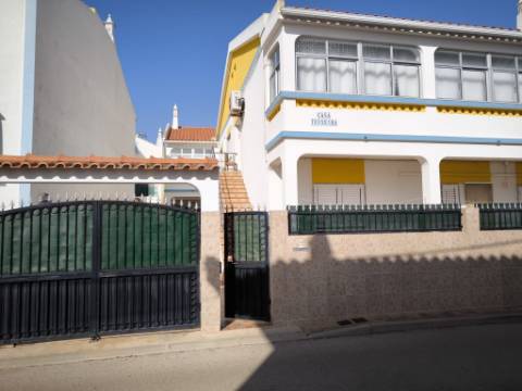 MORADIA - PRÉDIO - COM VARIOS APARTAMENTOS - PISCINA - EM MANTA ROTA - VILA NOVA DE CACELA - VRSA - ALGARVE