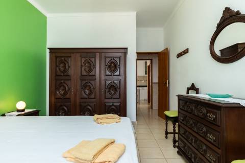 MORADIA - PRÉDIO - COM VARIOS APARTAMENTOS - PISCINA - EM MANTA ROTA - VILA NOVA DE CACELA - VRSA - ALGARVE