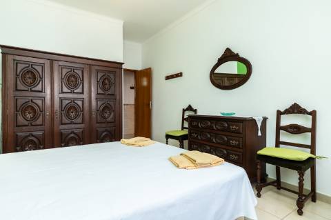 MORADIA - PRÉDIO - COM VARIOS APARTAMENTOS - PISCINA - EM MANTA ROTA - VILA NOVA DE CACELA - VRSA - ALGARVE
