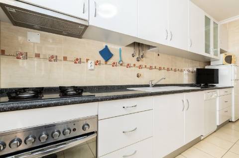 MORADIA - PRÉDIO - COM VARIOS APARTAMENTOS - PISCINA - EM MANTA ROTA - VILA NOVA DE CACELA - VRSA - ALGARVE