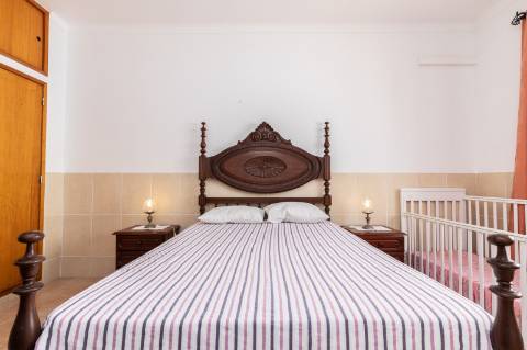MORADIA - PRÉDIO - COM VARIOS APARTAMENTOS - PISCINA - EM MANTA ROTA - VILA NOVA DE CACELA - VRSA - ALGARVE