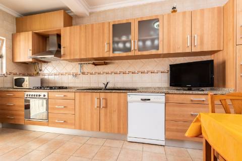 MORADIA - PRÉDIO - COM VARIOS APARTAMENTOS - PISCINA - EM MANTA ROTA - VILA NOVA DE CACELA - VRSA - ALGARVE