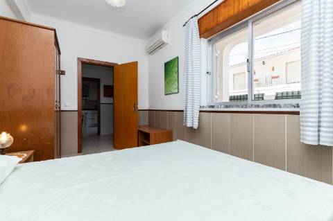 MORADIA - PRÉDIO - COM VARIOS APARTAMENTOS - PISCINA - EM MANTA ROTA - VILA NOVA DE CACELA - VRSA - ALGARVE