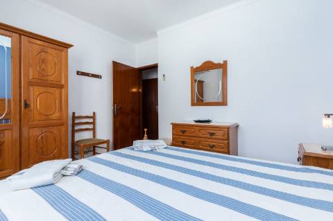 MORADIA - PRÉDIO - COM VARIOS APARTAMENTOS - PISCINA - EM MANTA ROTA - VILA NOVA DE CACELA - VRSA - ALGARVE