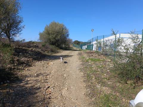TERRENO COM 23.840 M2 - COM AGUA E LUZ - PLANO - BALURCOS - ALCOUTIM - ALGARVE