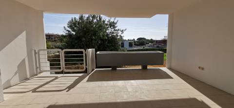 Moradia totalmente renovada com muita luz natural devido á sua original arquitetura no Carvoeiro!!!
