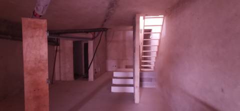 Moradia totalmente renovada com muita luz natural devido á sua original arquitetura no Carvoeiro!!!