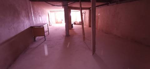 Moradia totalmente renovada com muita luz natural devido á sua original arquitetura no Carvoeiro!!!