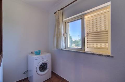Moradia Geminada T4 com Garagem para 5 Carros em Vila Nova de Cacela