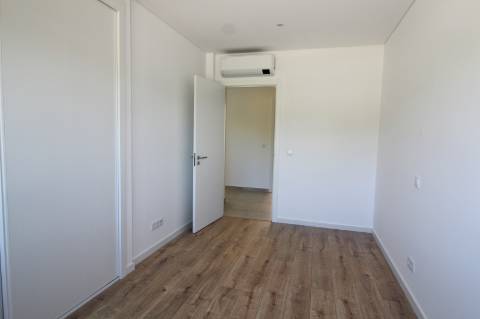 Apartamento T4, top floor, Tavira