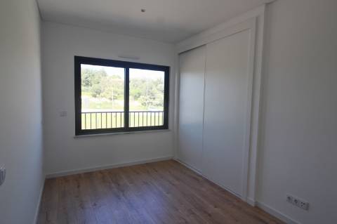 Apartamento T4, top floor, Tavira
