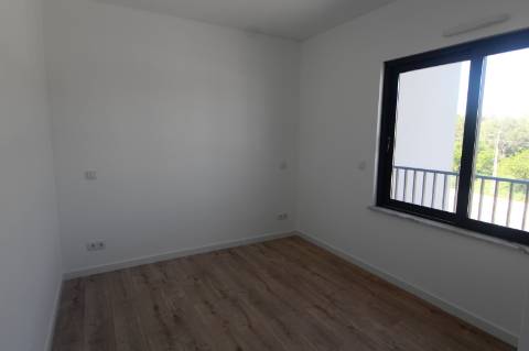 Apartamento T4, top floor, Tavira