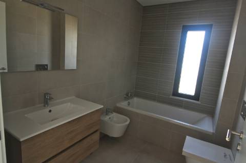 Apartamento T4, top floor, Tavira