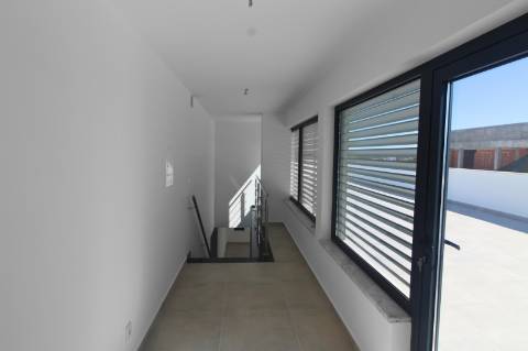 Apartamento T4, top floor, Tavira