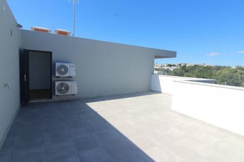 Apartamento T4, top floor, Tavira