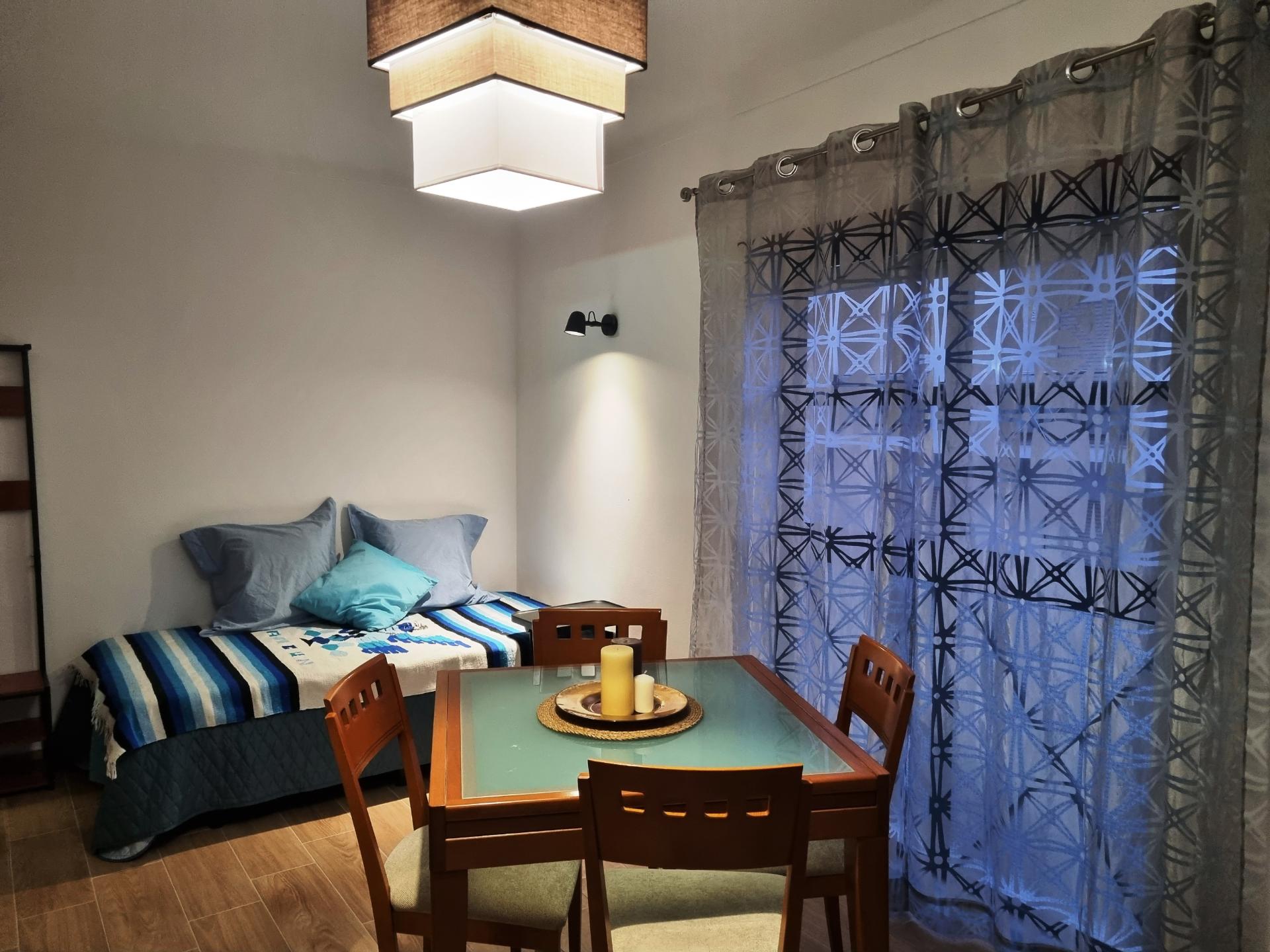 Apartamento em Altura para Arrendamento de 15 de Setembro a 16 de Junho.