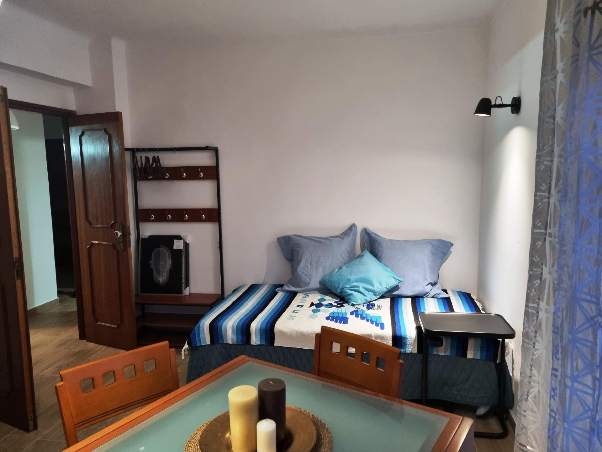 Apartamento em Altura para Arrendamento de 15 de Setembro a 16 de Junho.
