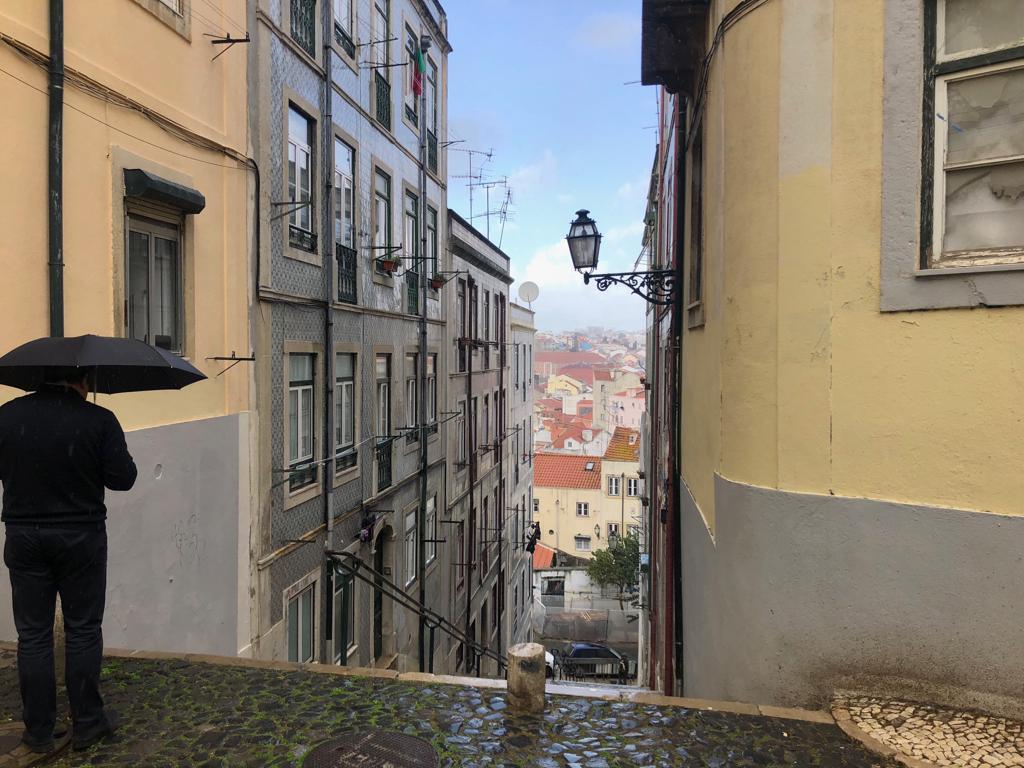 Prédio com 7 apartamentos para remodelar na Encosta do Castelo , Lisboa