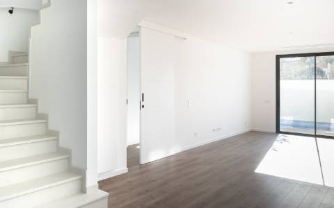 Fantásticas moradias em zona privilegiada da Fuzeta com vista mar!