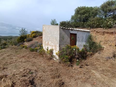 TERRENO COM 26.120 M2 - POSSIBILIDADE DE CONSTRUIR UM ARMAZÉM - RIO SECO - CASTRO MARIM - ALGARVE