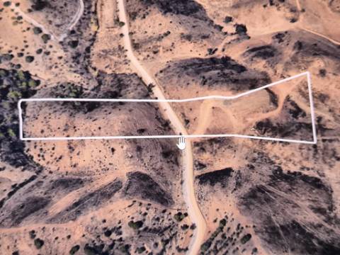 TERRENO COM 15.880 M2 - COM ÁGUA - COM POSSIBILIDADE DE CONSTRUÇÃO DE APOIO AGRICOLA - ALTURA - CASTRO MARIM - ALGARVE