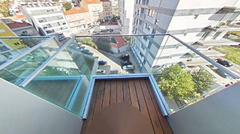 T4 de Luxo - Restelo