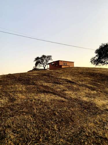 TERRENO COM 12.720 M2 - VISTA MAR - COM ARVORES - REGA - BOMBA E PAINEIS SOLARES - CAMPEIROS - CASTRO MARIM - ALGARVE