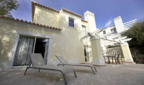 (GOLDEN VISA) Moradia de tipologia V3 de sonho num aldeamento no Campo de Golf de Castro Marim