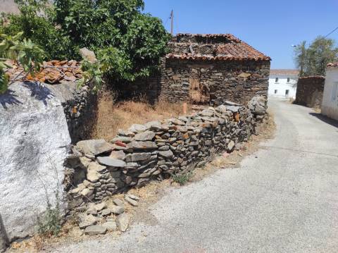 CASA EM PEDRA - COM QUINTAL - ALDEIA CERRO DA VINHA - ALCOUTIM - ALGARVE