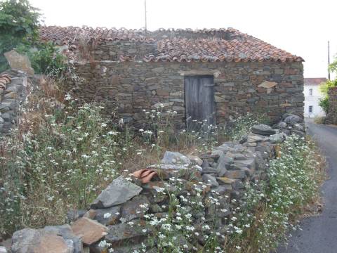 CASA EM PEDRA - COM QUINTAL - ALDEIA CERRO DA VINHA - ALCOUTIM - ALGARVE