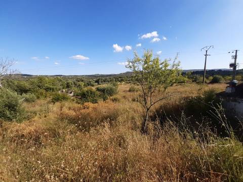 Terreno Misto com Ruína situado em Loulé