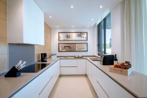 Apartamento T2 com terraço 43.02,33m2 sito no Golf Monte Rei