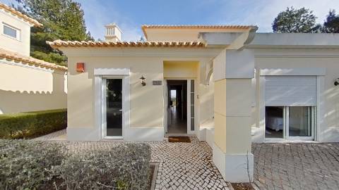 (GOLDEN VISA )Moradia de tipologia V2 de sonho num aldeamento no Campo de Golf de Castro Marim