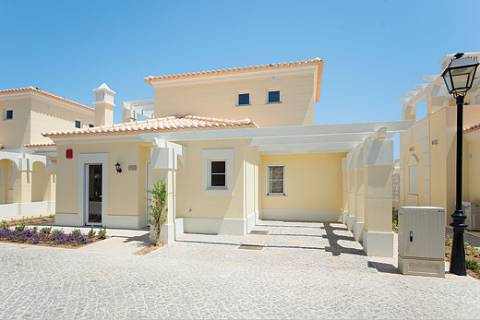 (GOLDEN VISA )Moradia de tipologia V2 de sonho num aldeamento no Campo de Golf de Castro Marim