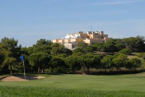 (GOLDEN VISA )Moradia de tipologia V2 de sonho num aldeamento no Campo de Golf de Castro Marim