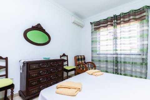 Exclusivo Edifício com 8 Apartamentos em Manta Rota, Algarve
