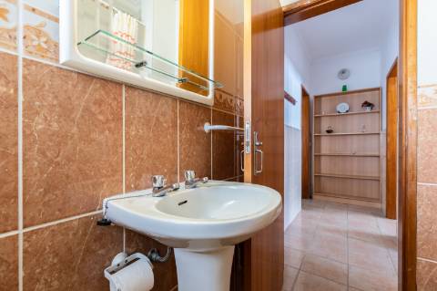 Exclusivo Edifício com 8 Apartamentos em Manta Rota, Algarve