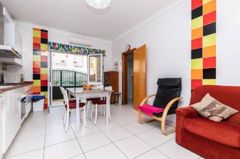 Exclusivo Edifício com 8 Apartamentos em Manta Rota, Algarve