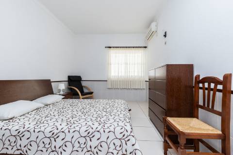 Exclusivo Edifício com 8 Apartamentos em Manta Rota, Algarve