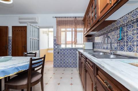 Exclusivo Edifício com 8 Apartamentos em Manta Rota, Algarve