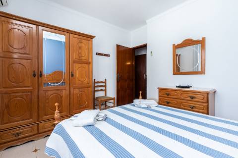 Exclusivo Edifício com 8 Apartamentos em Manta Rota, Algarve