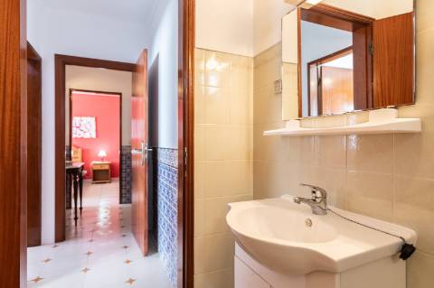 Exclusivo Edifício com 8 Apartamentos em Manta Rota, Algarve