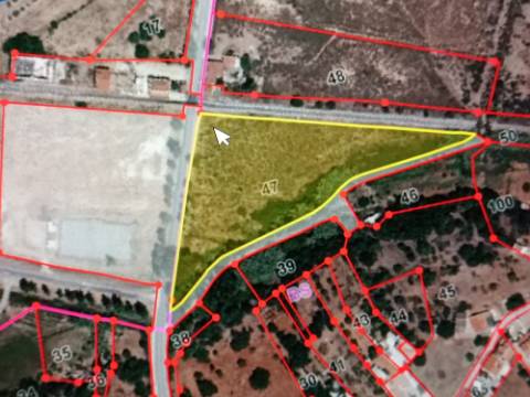 TERRENO RUSTICO COM 9.400 M2 JUNTO A ESTAÇÃO DE COMBOIO DE CASTRO MARIM - ALGARVE