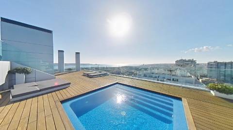 T4 de Luxo - Restelo
