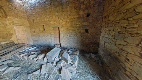 RUÍNA COM TERRENO E VISTA MAR NO MAGOITO EM ODELEITE - CASTRO MARIM